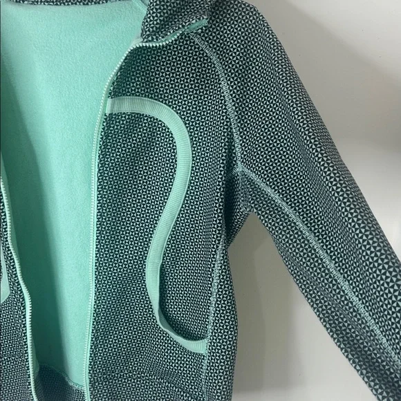 LULULEMON Scuba Hoodie Cotton Fleece Zip Jacket Mint Green Black Size 8 - Picture 13 of 16
